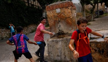 Spain to ban social media access for children under 16