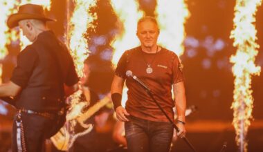 Glavna tema na Hrvaškem spet Thompson, tokrat zaradi rokometašev. Kaos je iz ure v uro večji