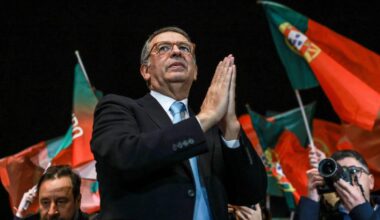 Portugal’s conservatives back left-wing candidate to avoid a far-right president