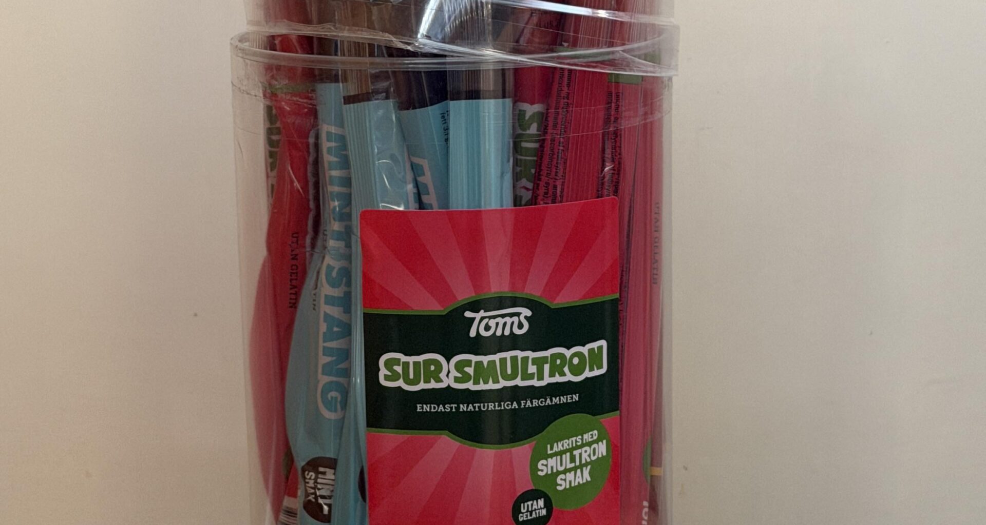 Köpte ny onödigt dyr dator från Inet, fick ingen pingvinstång. Mailade dem om min hjärtesorg. Deras svar: ”we got u”!