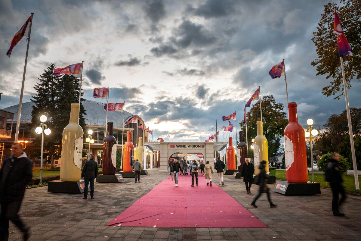 Popili vino i zaposlili jednog Albanca u Srbiji: Šta nam je doneo Open Balkan i zašto je utihnuo