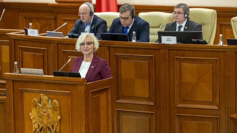 „Limba, simbol al identității și rezistenței”. Președinta Parlamentului Letoniei, la Chișinău