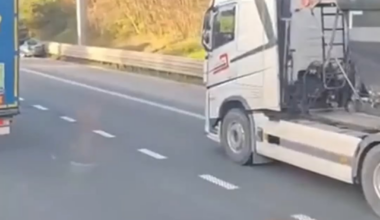Kettingbotsing 🚚🚗🚗🚗🚗