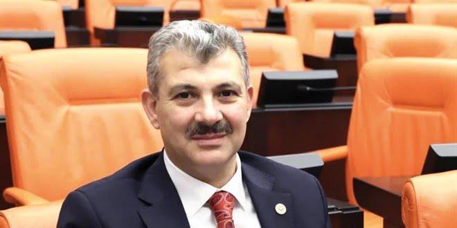 450.000 TL maaş alan AKP’li Milletvekili Hüseyin Altınsoy’un eşi, ‘fakirlik belgesi’ almıştı. Hüseyin Altınsoy, özür diledi: “Hem eşimin hem de benim adli yardımı hukuken ve vicdanen kabul etmemiz mümkün değildir."
