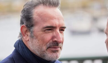 Jean Dujardin divorcé, une célèbre chanteuse française lui déclare sa flamme : "Je n'en peux plus de ne penser qu'à vous…"