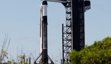 SpaceX lance la première mission habitée qui va survoler les pôles terrestres