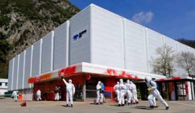 Métropole de Grenoble. Des activistes vandalisent le site de production de Teledyne e2v