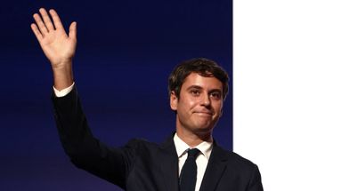 Gabriel Attal tient dimanche son premier grand meeting à la tête de Renaissance et veut en faire un événement anti-RN
