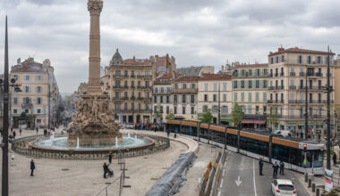A Marseille, le tram gagne du terrain