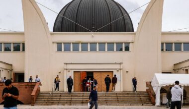 Surpris dans la Grande Mosquée de Strasbourg, un cambrioleur menace un fidèle au couteau puis s’enfuit