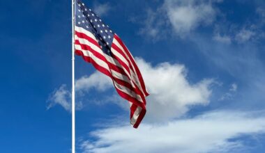 La confiance des consommateurs s'enfonce encore aux États-Unis