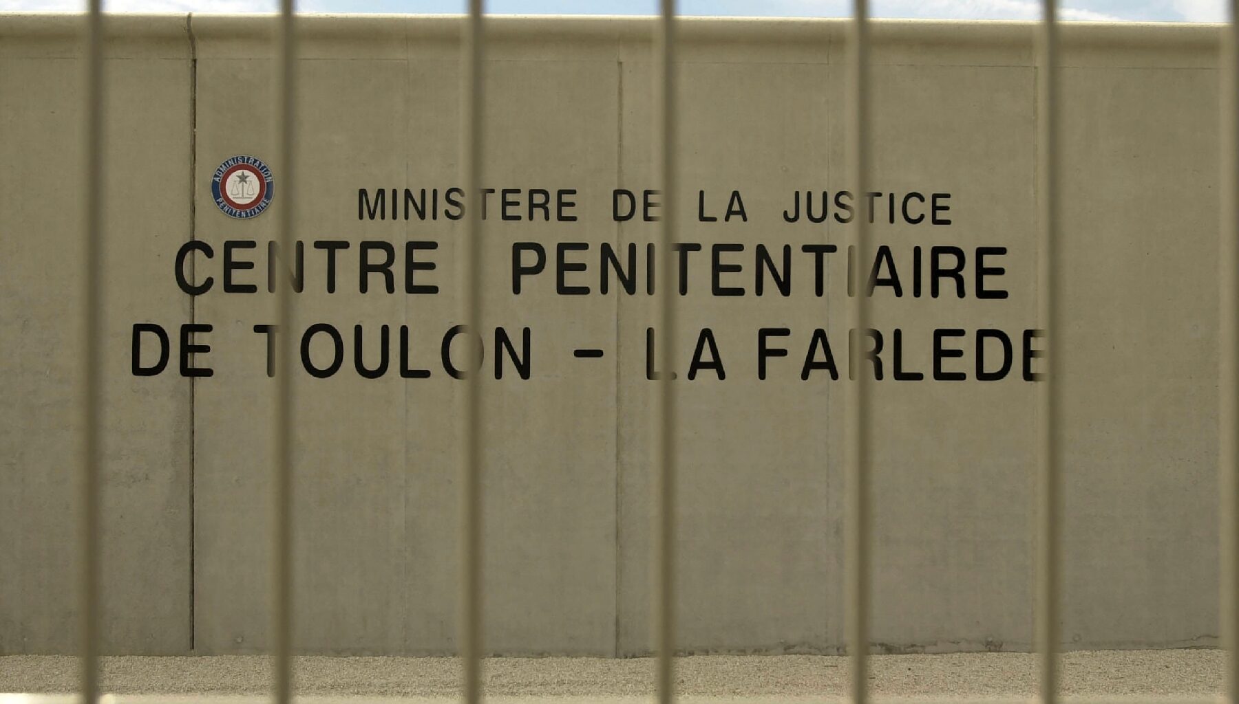 vaste opération d'interpellations dans toute la France