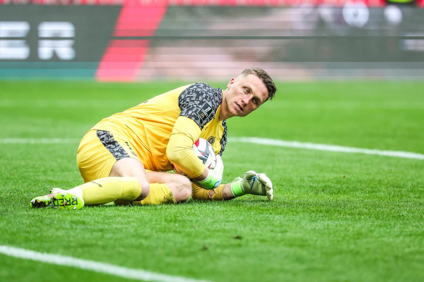 Le gabarit hors-norme de Marcin Bulka à sa naissance - Ligue 1 - J31 - PSG-Nice