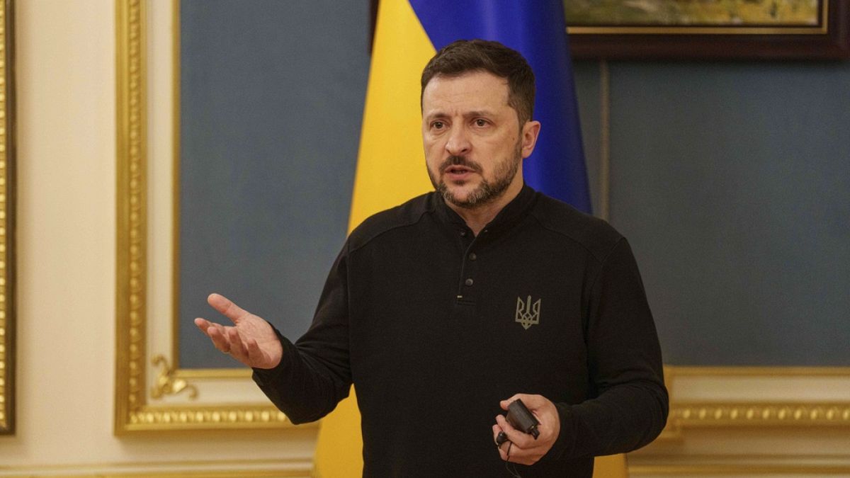 Zelensky : la guerre en Ukraine "pourrait dégénérer en guerre mondiale"