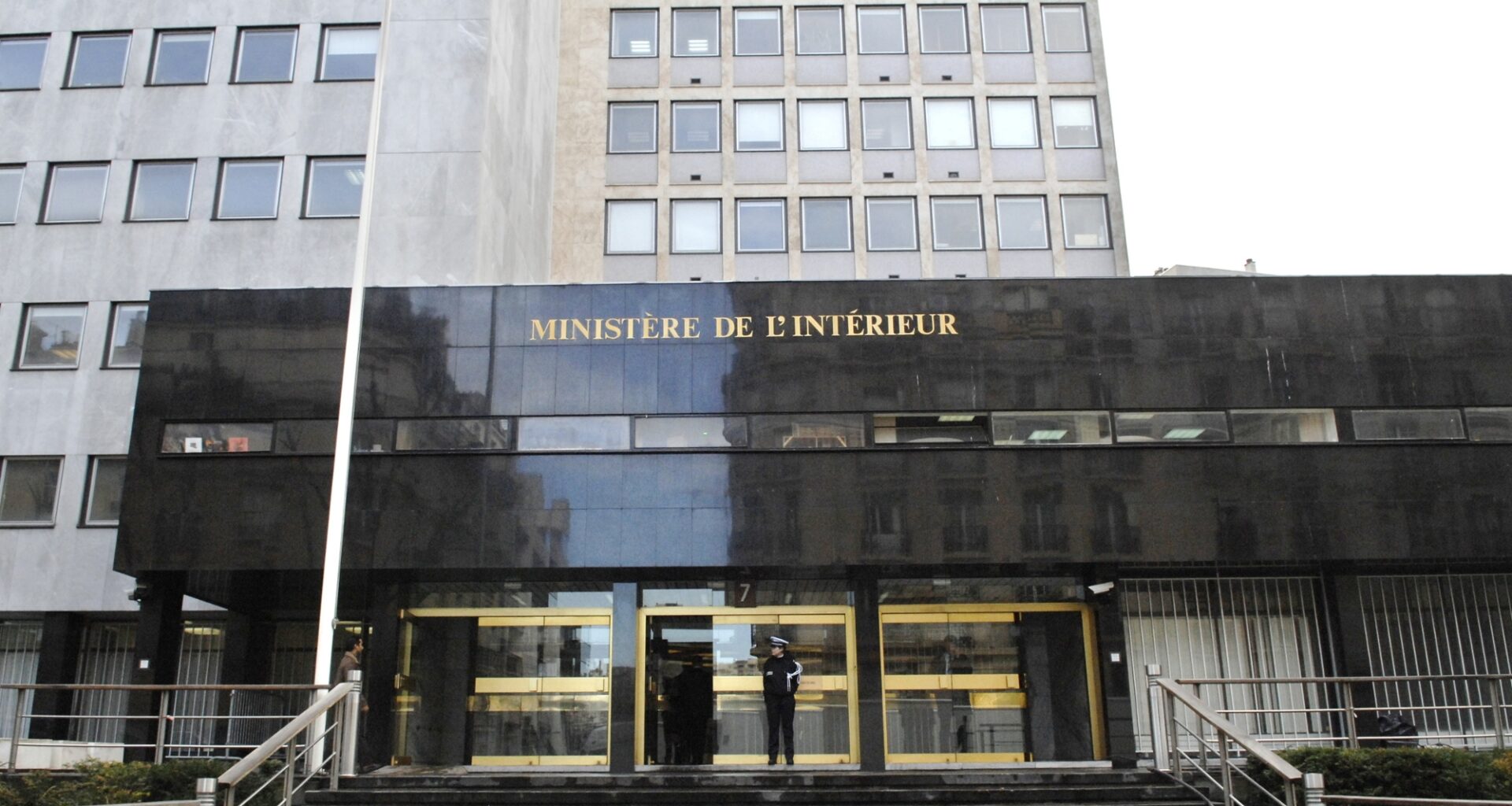 INFO RTL - Un Dunkerquois de 19 ans soupçonné d'avoir projeté une action violente avec un gilet explosif