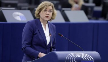 L’Europe décide de s’aplatir brutalement devant les Etats-Unis sur le terrain numérique, mais ce ne sera jamais suffisant
