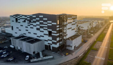 En difficulté, la première usine de batterie française fait appel à son plus grand concurrent