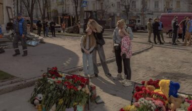 En direct, guerre en Ukraine – Moscou affirme avoir visé une réunion de l'armée ukrainienne lors de l'attaque à Soumy