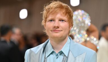Ed Sheeran a appris le « Persian snap » pour le clip officiel d’« Azizam »