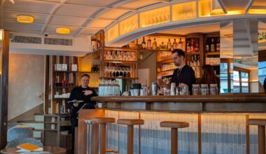 Le Dépanneur rouvre à Pigalle avec une nouvelle carte et une terrasse ensoleillée