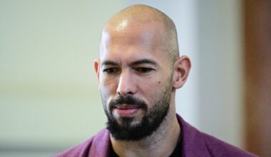 Comment le phénomène Andrew Tate contamine les cours de récréation des écoles anglaises