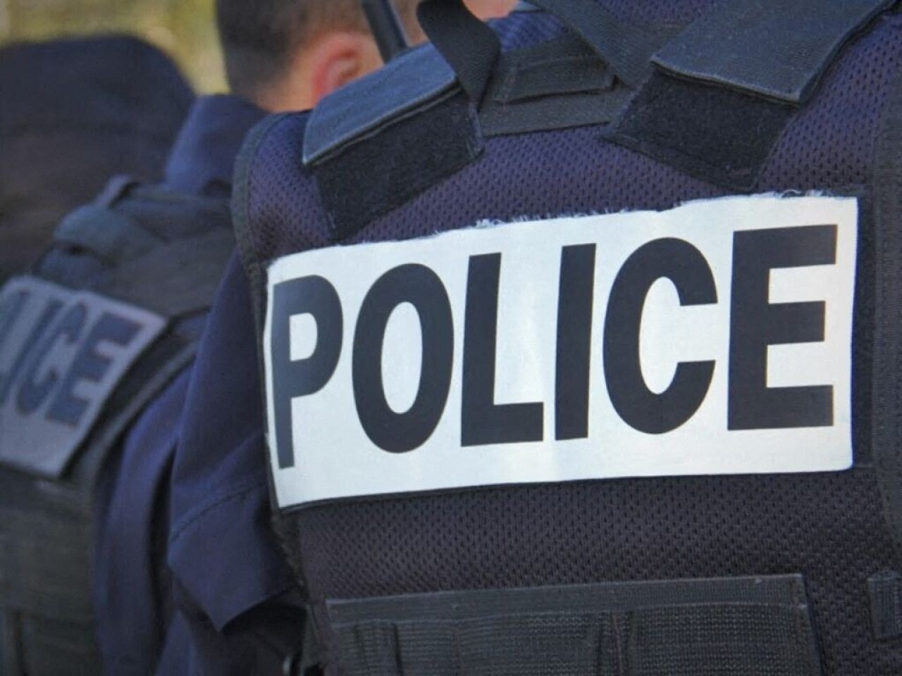 deux élèves policiers agressés après avoir voulu aider des jeunes filles