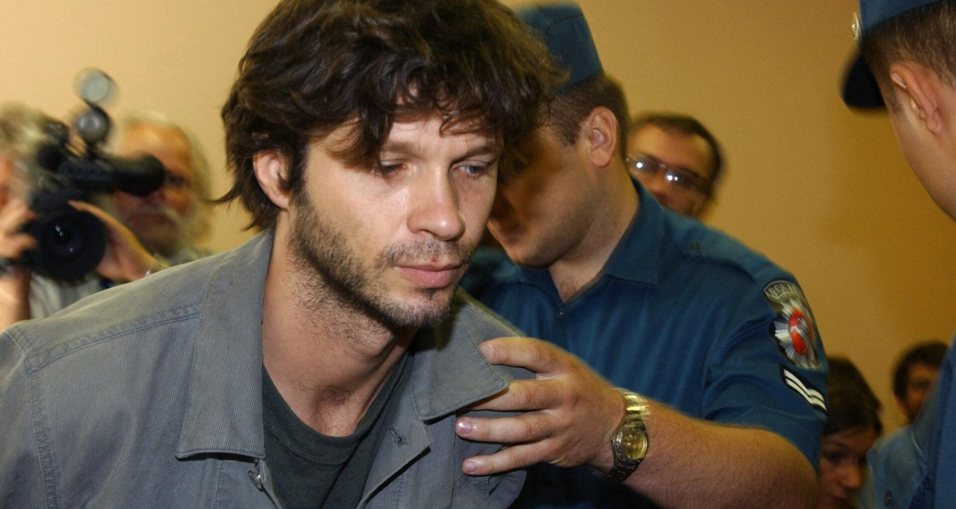 que devient le chanteur, condamné pour le meurtre de Marie Trintignant, depuis sa sortie de prison ?