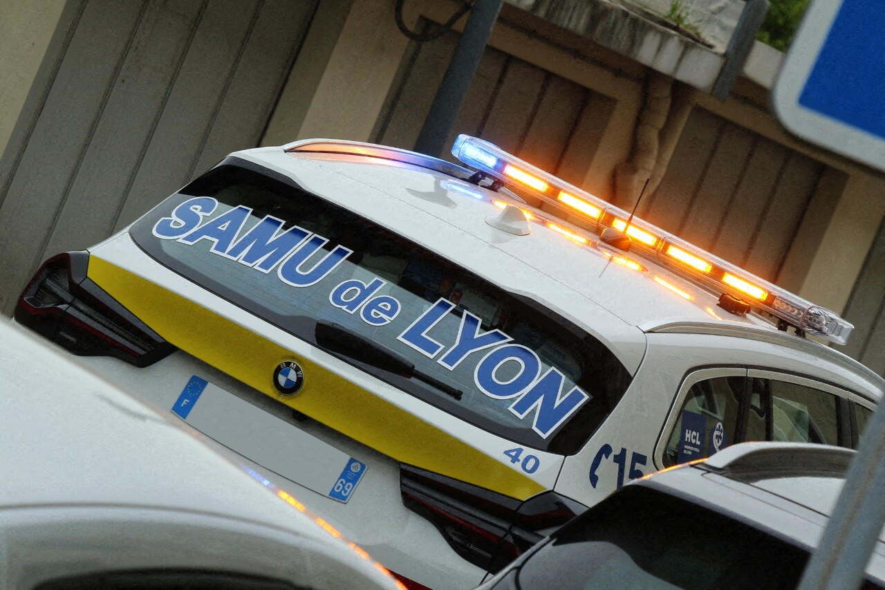 Près de Lyon. Le bébé qui a basculé du 4e étage d'un immeuble est mort à l'hôpital
