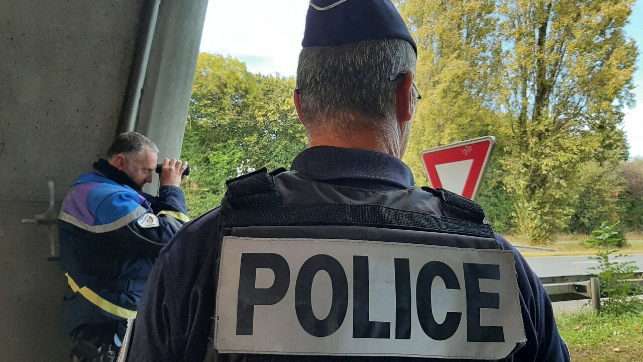 deux automobilistes contrôlés à des vitesses folles, la police en verbalise 18 autres