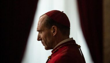 Le pape au cinéma, un homme de pouvoir pour la satire comme le thriller