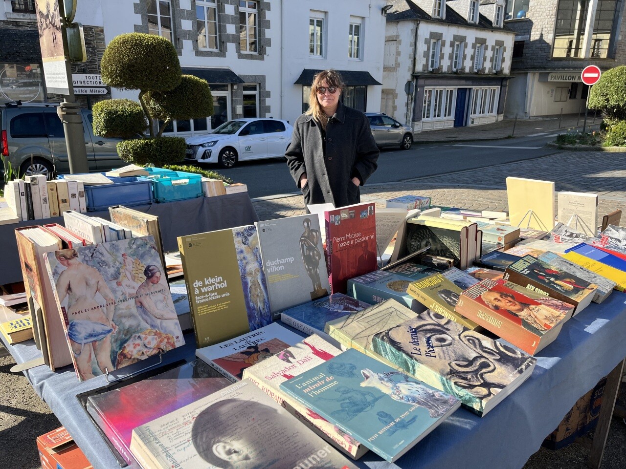 sur ce marché, un étal d'un nouveau genre