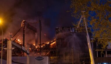 Bilan, toxicité, périmètre de sécurité… Le point sur l’incendie en cours dans un centre de déchets