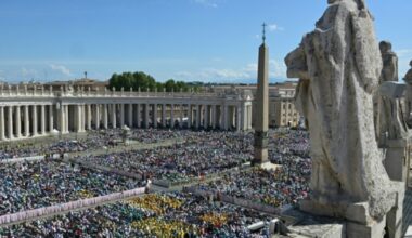 Le Vatican suspendu à l'annonce de la date du conclave, qui doit élire le futur pape : Actualités