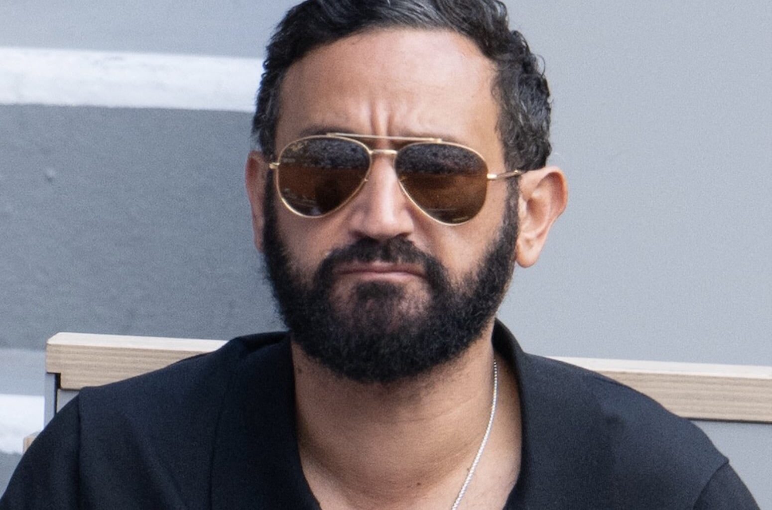 "Il est parti" : Cyril Hanouna absent de l’antenne d’Europe 1, son remplaçant dit toute la vérité
