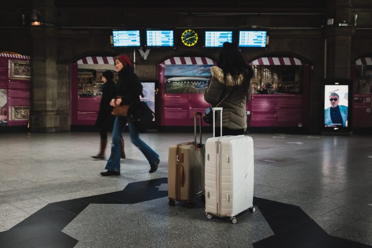 Gare de Strasbourg Attente Train Voyage