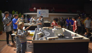 À Melun, les petits génies de la robotique se sont affrontés avec leurs robots faits main