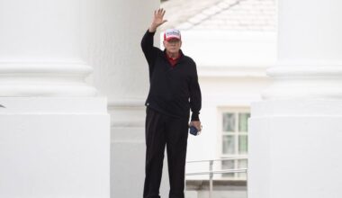 « Fous de la gauche radicale », « juges faibles et inefficaces », les vœux lunaires de Trump pour Pâques