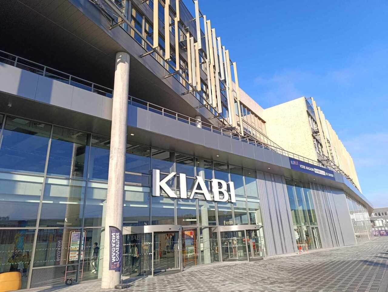 Près de Lille. Tyrolienne, piscine à boules, grande roue... Le Kiabi Village prépare une "grande ducasse"