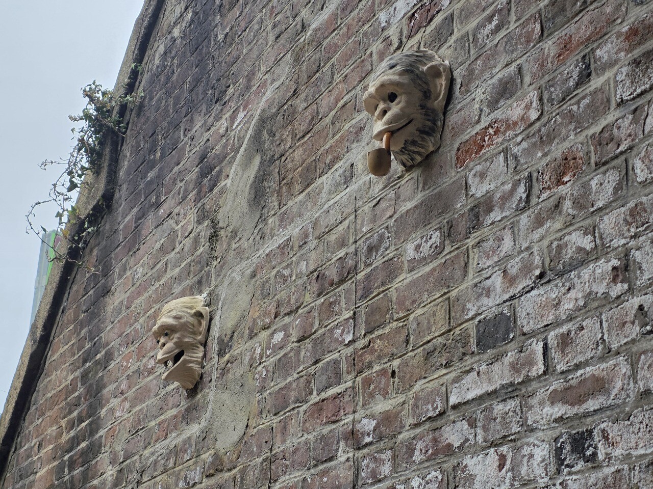Mais quelles sont ces mystérieuses œuvres sur la voie du Homet ?