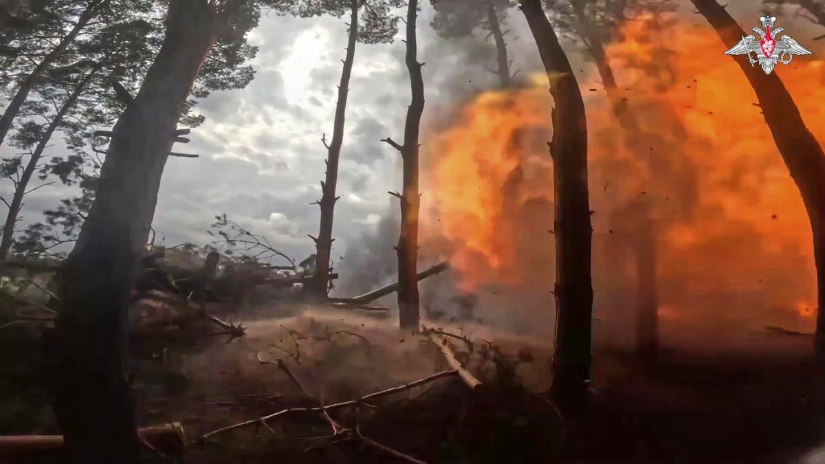 La Russie lance près de 150 drones contre l'Ukraine, faisant au moins un mort