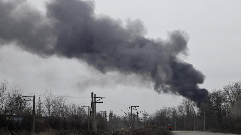la Russie continue de frapper les infrastructures énergétiques malgré ses dénégations