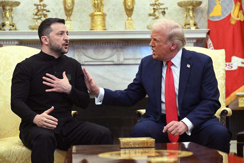 Volodymyr Zelensky et Donald Trump, dans le Bureau ovale de la Maison Blanche à Washington, le 28 février 2025.