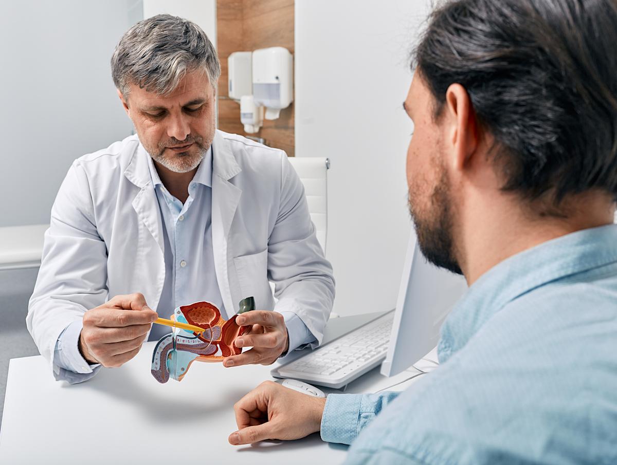 Attention, ce signe physique sur votre visage lorsque vous êtes assis pourrait être le signe d'un cancer