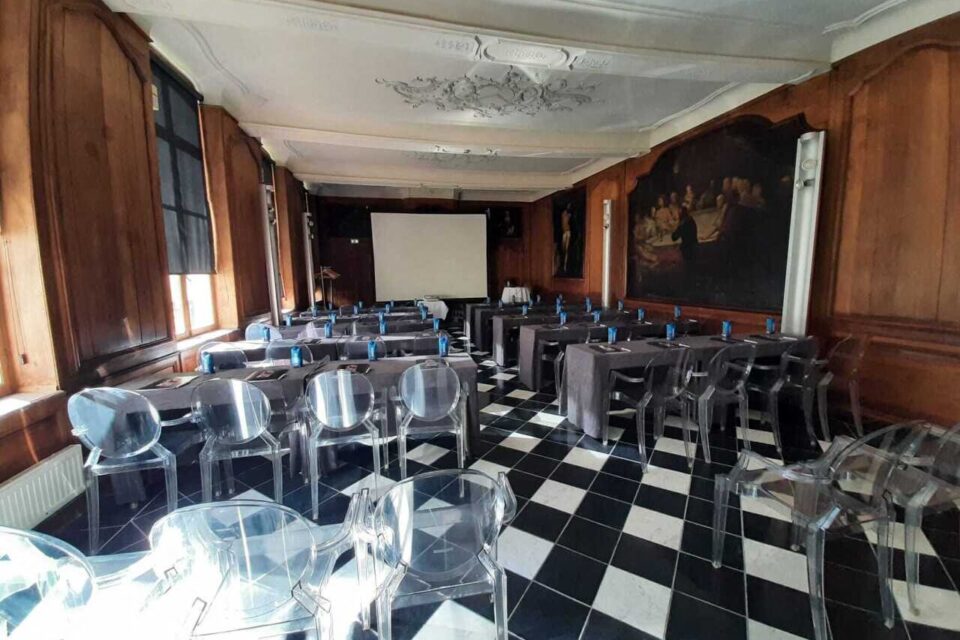 De nombreux espaces peuvent être privatisés, comme ici, par une entreprise pour la tenue d'un séminaire;