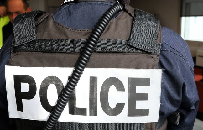 En échange de photos intimes, un policier aide une femme à harceler son ex-compagnon