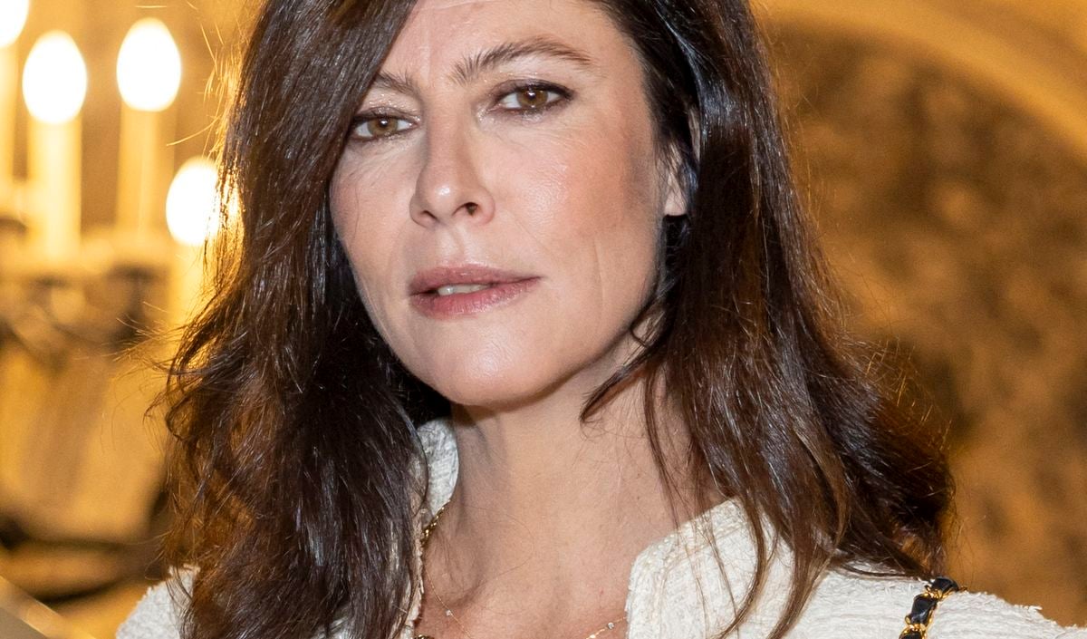 Son appartement situé dans le 9e arrondissement de Paris, elle vit en rez-de-chaussée pour une raison précise
