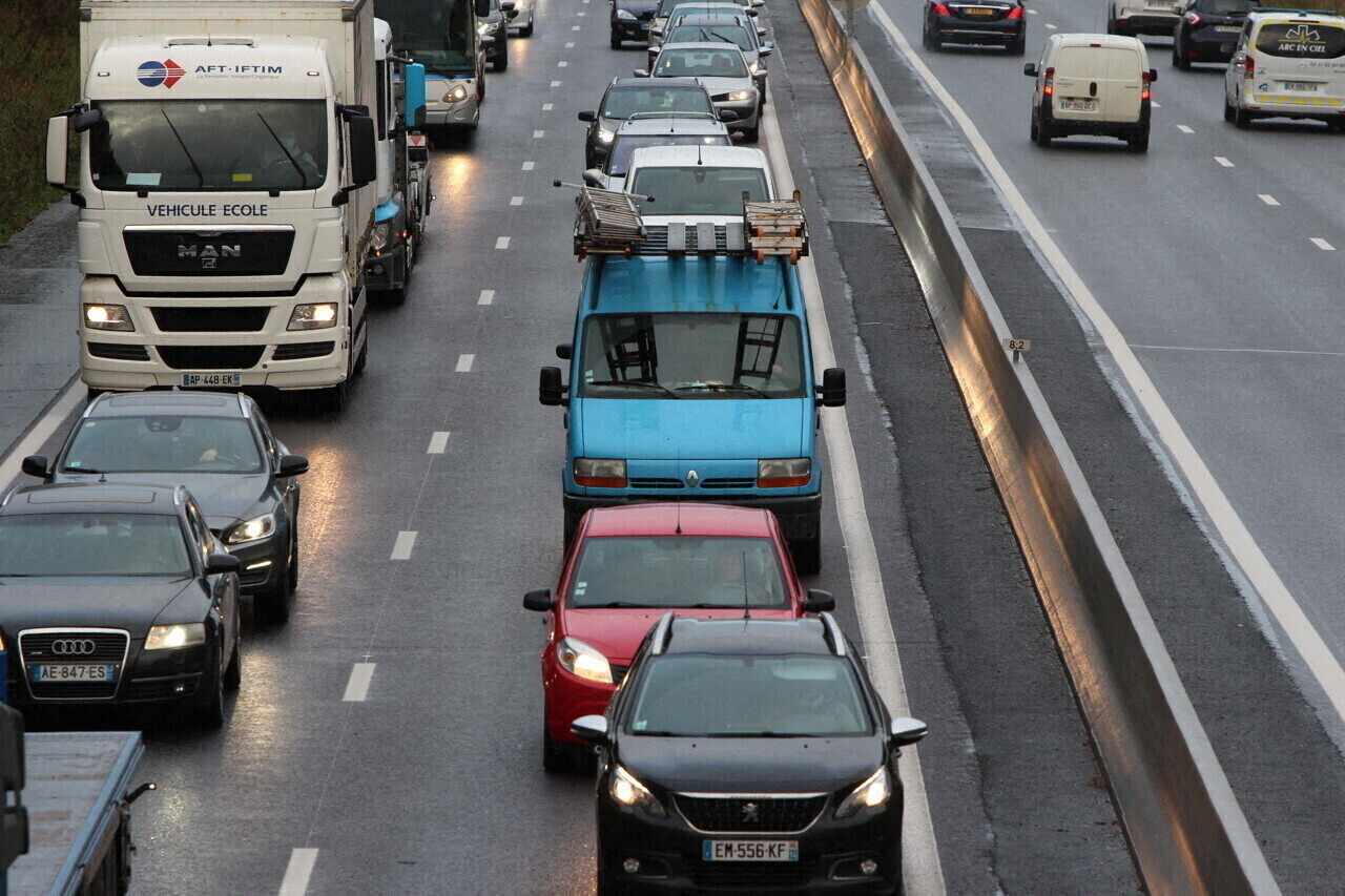 L'autoroute A6 fermée plusieurs nuits, une passerelle sur le point de s'effondrer... l'info en Ile-de-France