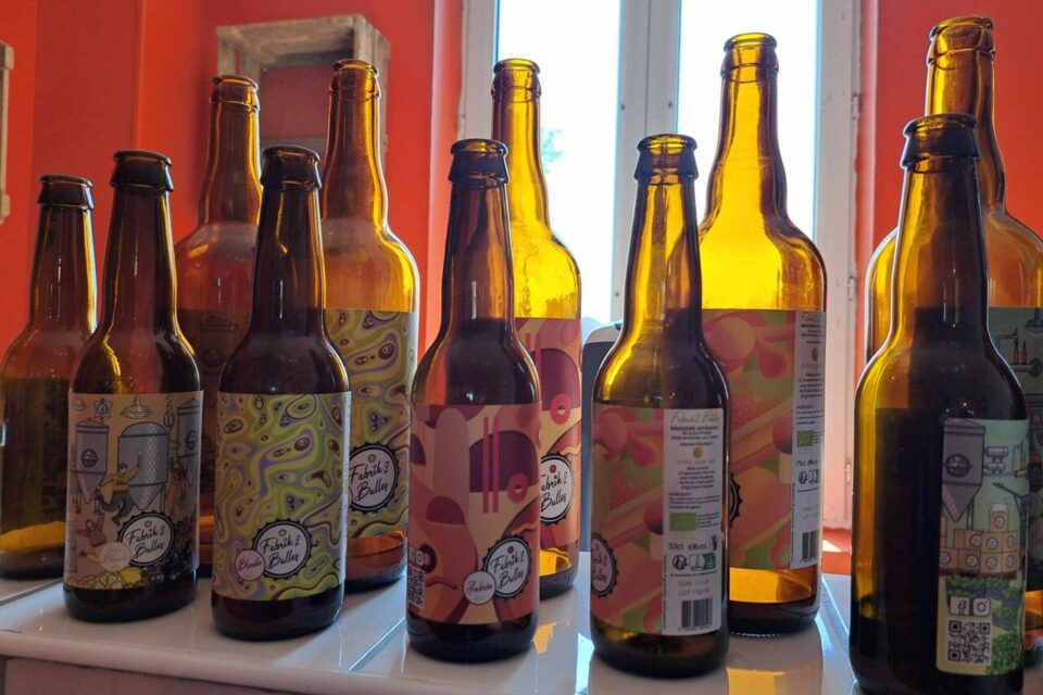 Réduire la gamme, vendre le bio au prix de la concurrence : la brasserie Fabrik2bulles cherche des solutions fasse à la baisse des ventes.