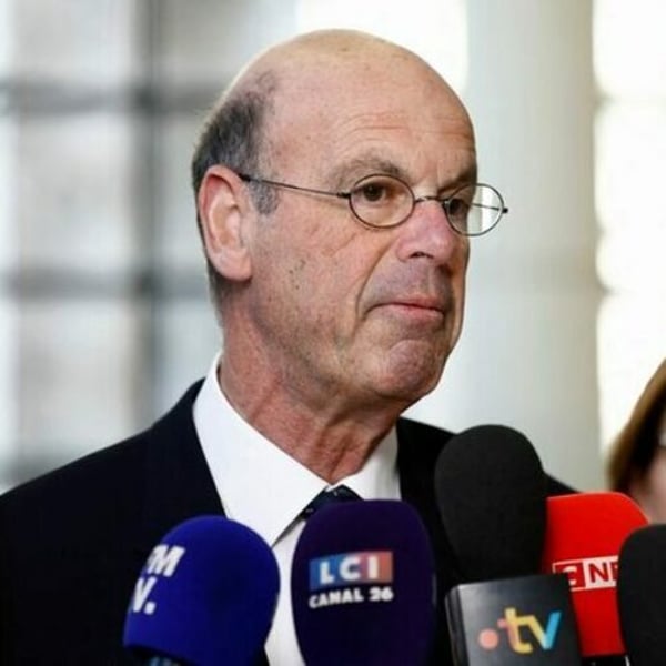 France: la surtaxe exceptionnelle des grandes entreprises ne sera pas prolongée, confirme Lombard