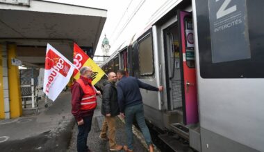 Trains Paris-Orléans-Limoges-Toulouse et Paris-Clermont: "l'exaspération" des usagers de lignes SNCF "dégradées"